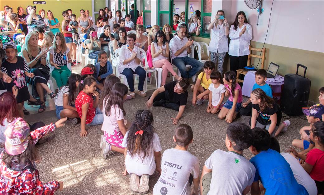 Acto escolar oficial Dia de la Soberania Nacional